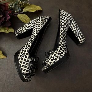 Coach Corey Monogram Signature Peep Toe Platform Heels Pumps BlackWhite Size 7.5